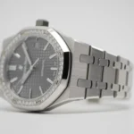 audemars-piguet-royal-oak-selfwinding-black-dial-37mm-stainless-steel-diamond-set-bezel-697_600x.jpg