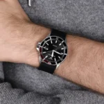 ar11341-emporio-armani-watch-100-meters-men-black-dial-rubber-strap-quartz-battery-analog-diver