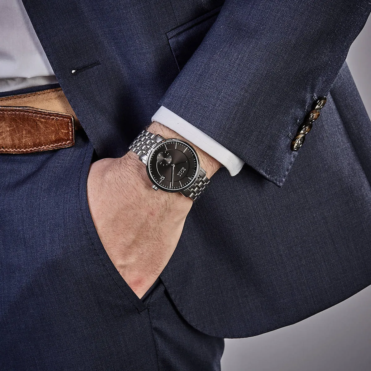 1513641-hugo-boss-watch-men-black-dial-metal-stainless-silver-strap-quartz-battery-analog-three-hand-corporal_8