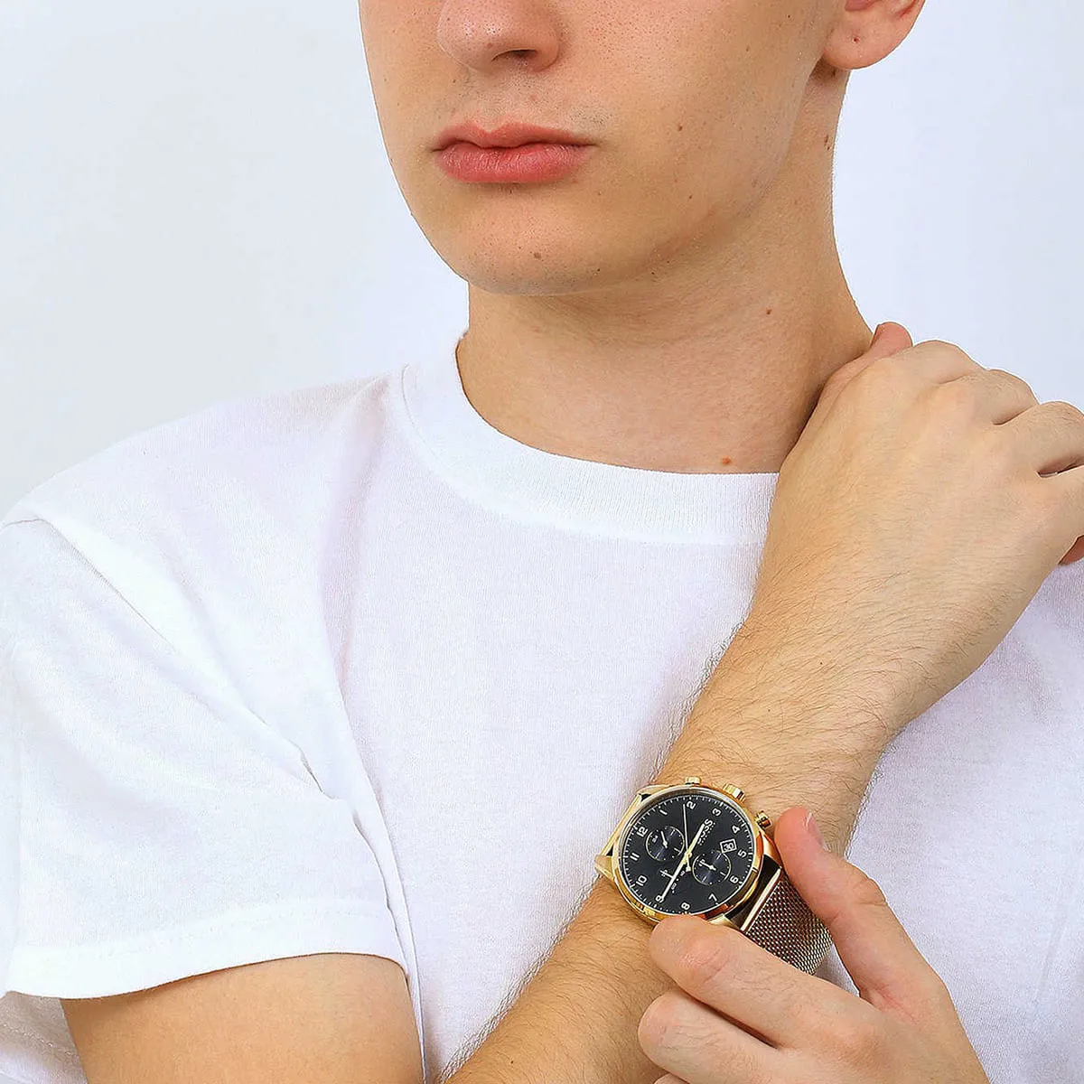 1513838-hugo-boss-watch-men-black-dial-metal-stainless-gold-mesh-strap-quartz-battery-analog-chronograph-skymaster_6