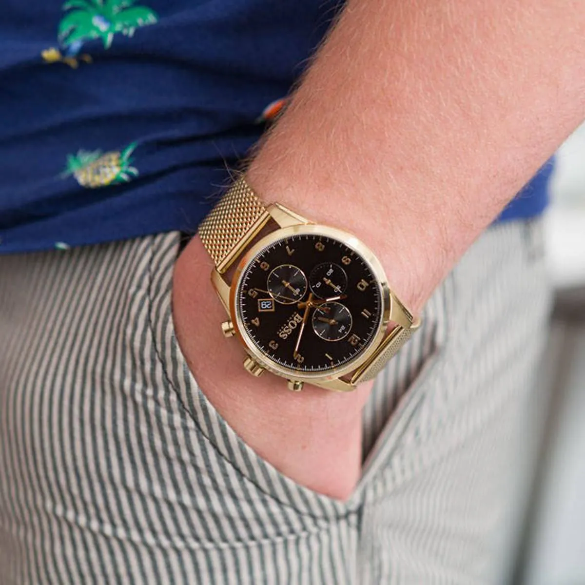 1513838-hugo-boss-watch-men-black-dial-metal-stainless-gold-mesh-strap-quartz-battery-analog-chronograph-skymaster_7