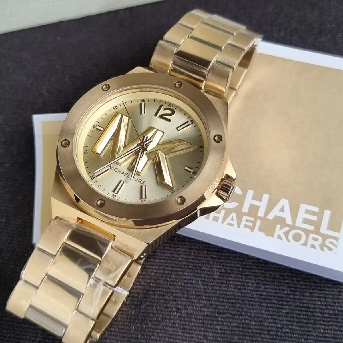 michael-kors-mk8939-watch-men-original-gold-dial-golden-metal-strap-round-battery-mk-logo-egypt_6
