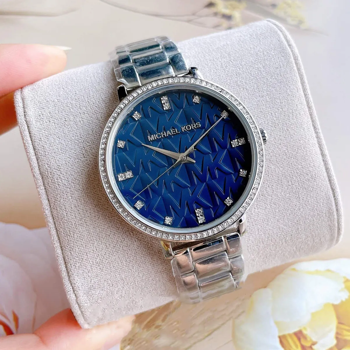 mk4671-michael-kors-watch-women-mk-logo-crystals-blue-dial-metal-stainless-steel-silver-strap-quartz-battery-analog-three-hand-pyper_8
